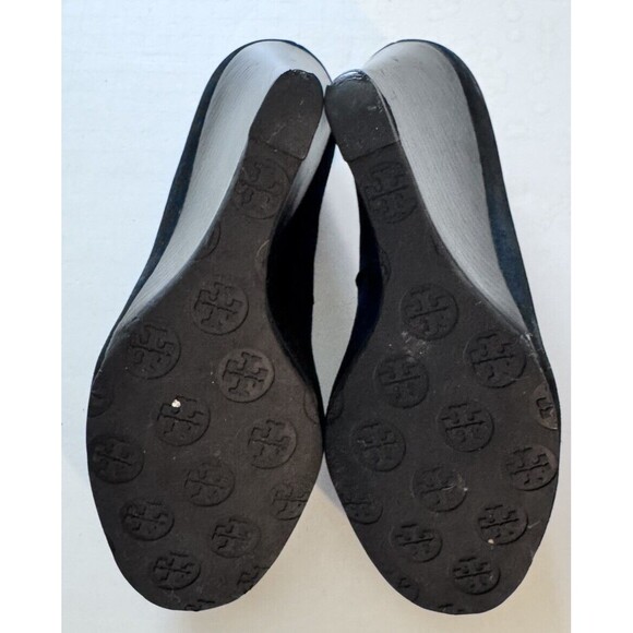 Tory Burch Sophie Black Suede Wedges Heels A10B  Size 8.5 - Picture 3 of 8